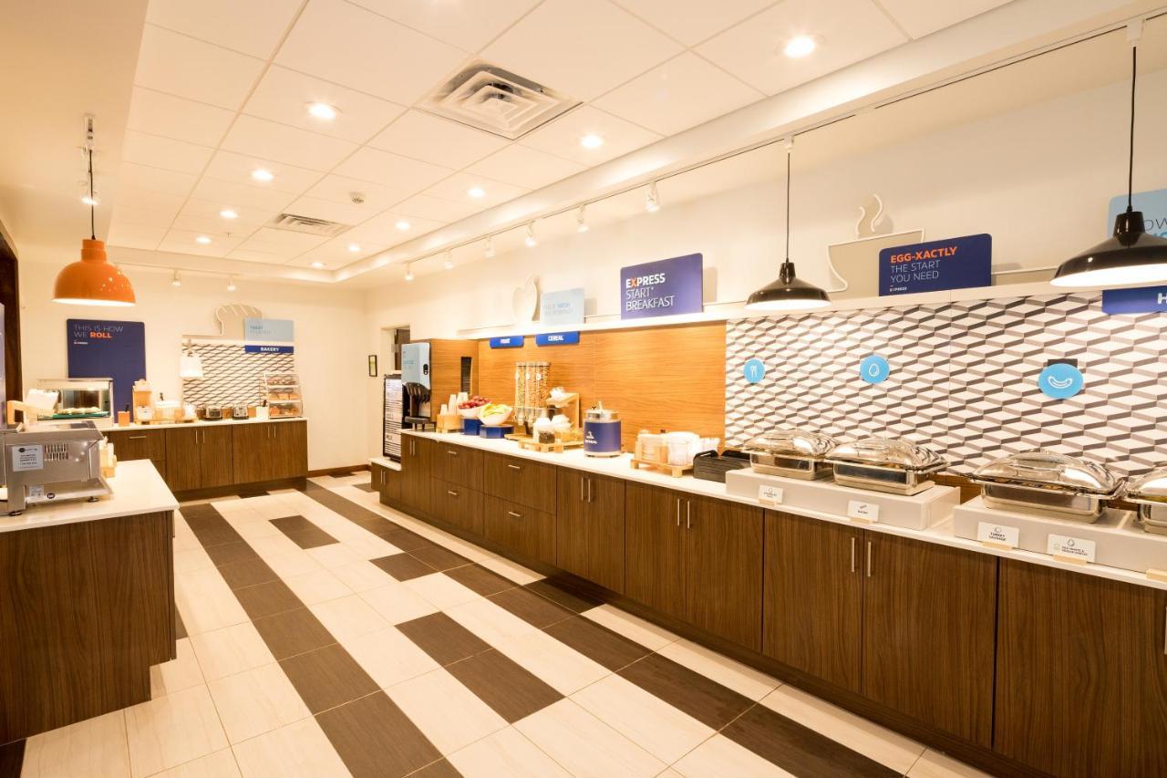 Holiday Inn Express Hotel & Suites Bay City By Ihg Luaran gambar